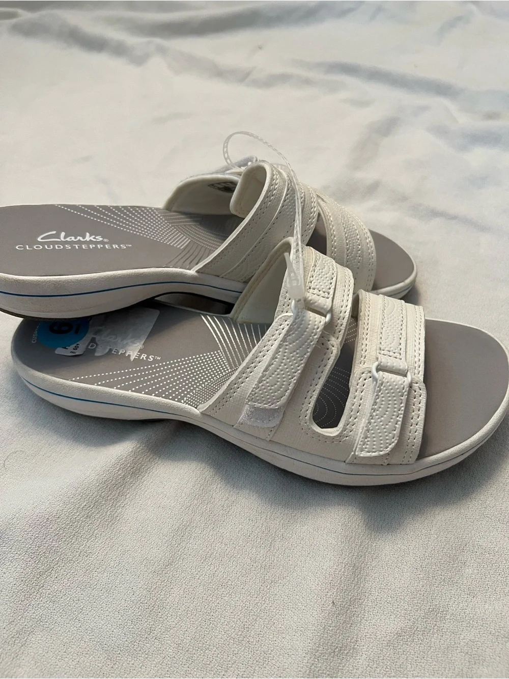 Clarks White Cloudsteppers Breeze Piper Double Strap Slide Beach Summer Sandals - Picture 2 of 14